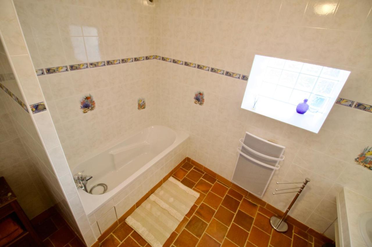 Louin O Trois Oliviers B&B 외부 사진