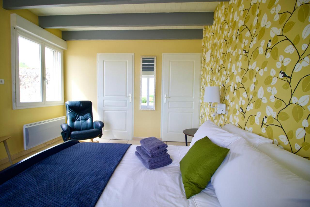 Louin O Trois Oliviers B&B 외부 사진
